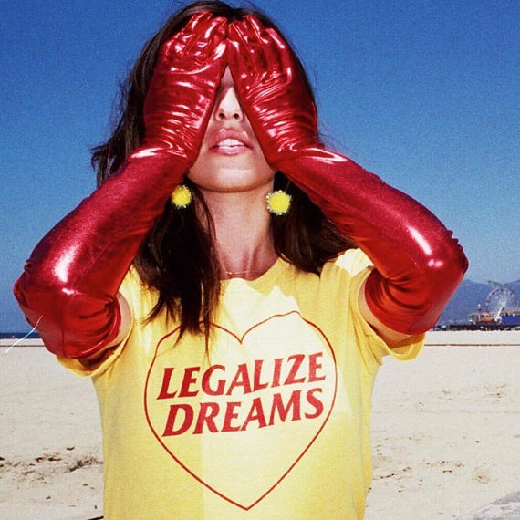 Skuggnas DREAMS tee tshirt wom - Soft Summer Yellow Clothing recension och pris