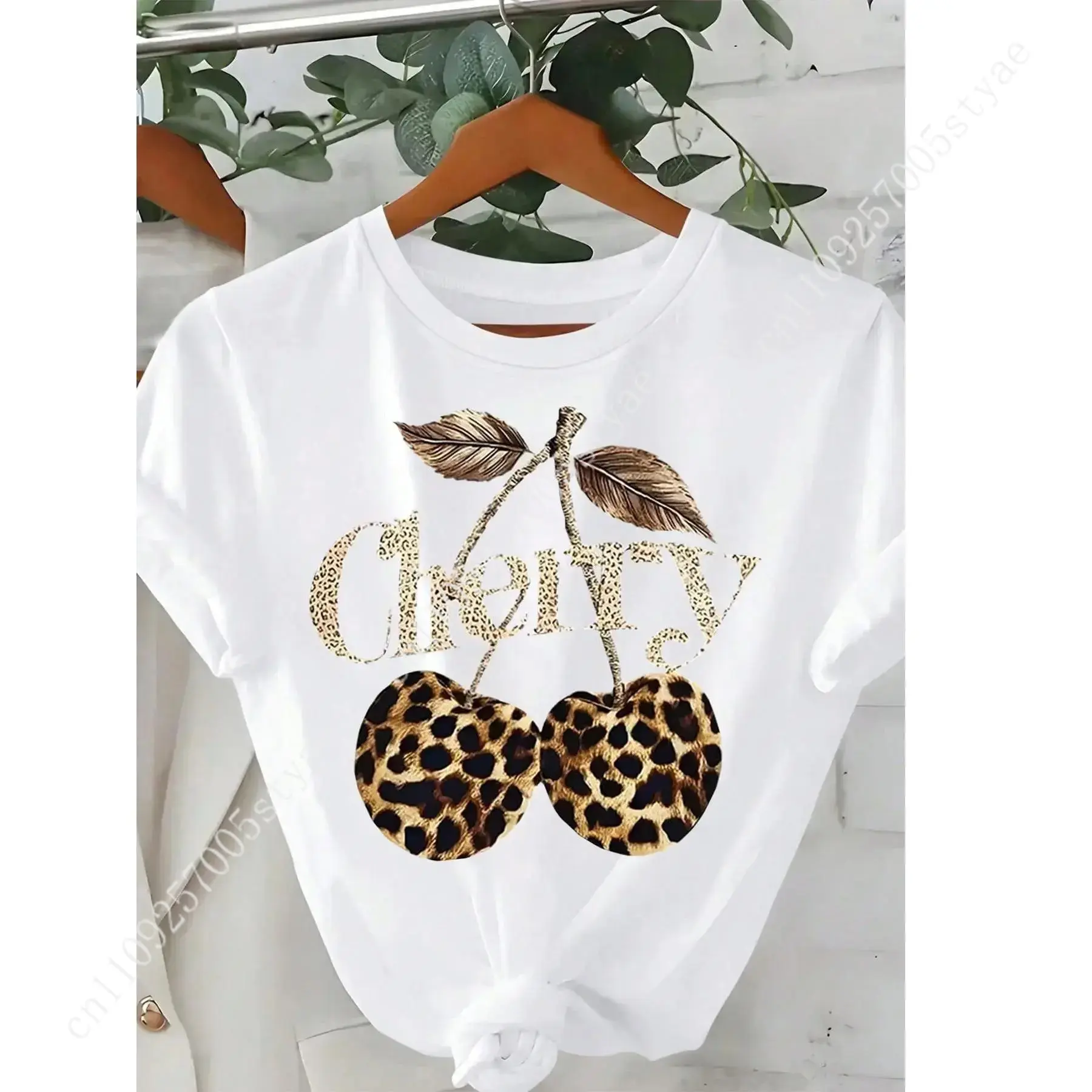 Women's Cherry & Leopard Print - Summer Quilt recension och pris